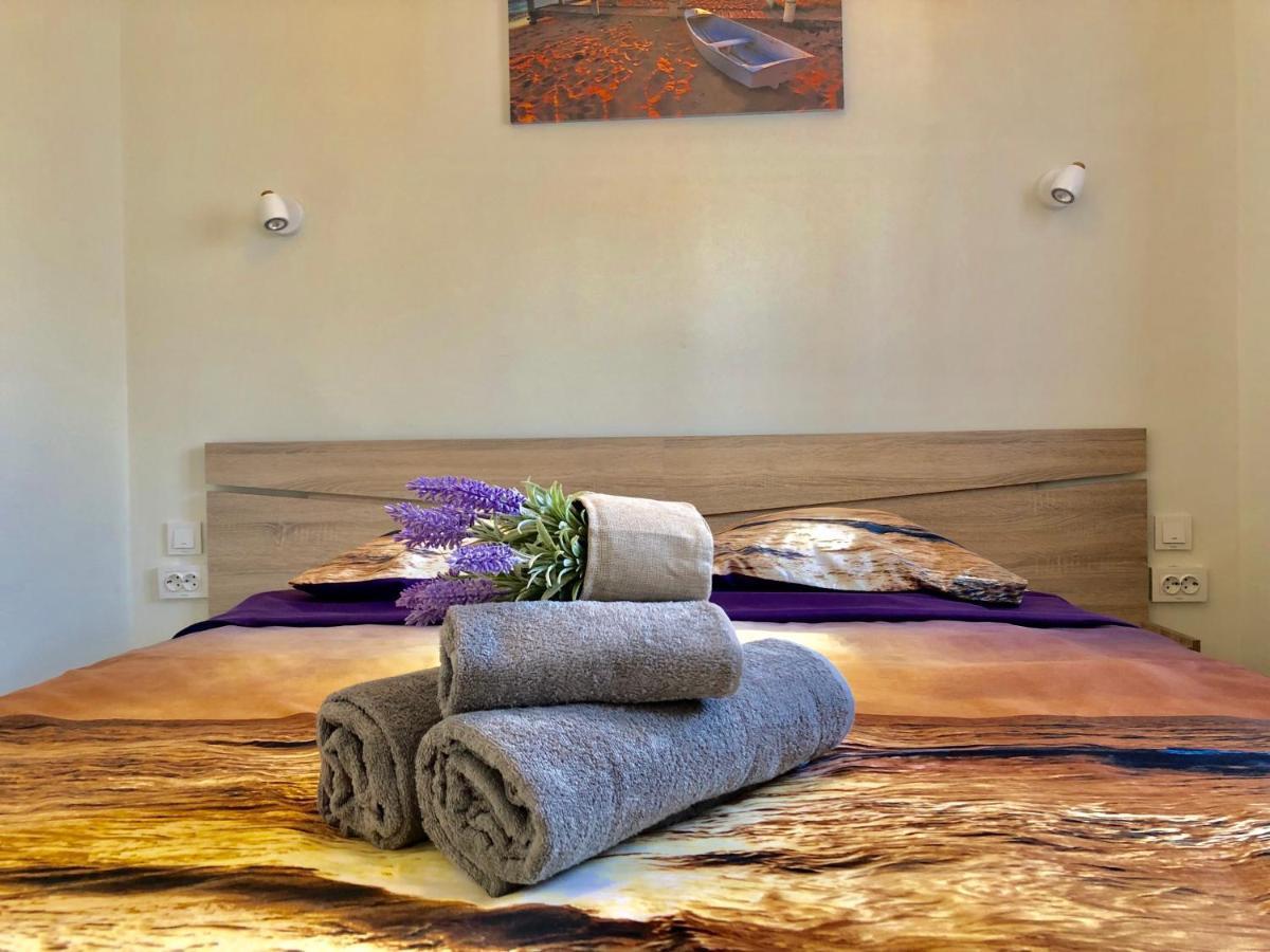 Sun Rise Apartment Peraia  ภายนอก รูปภาพ